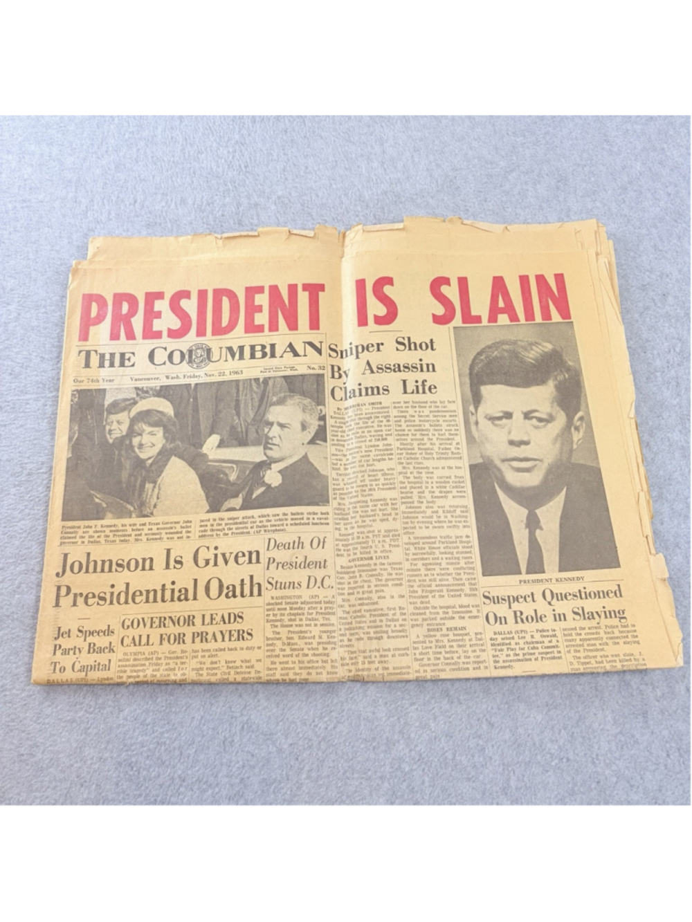 The Columbian PRESIDENT IS SLAIN JFK Assassination Newspaper Nov 22 1963